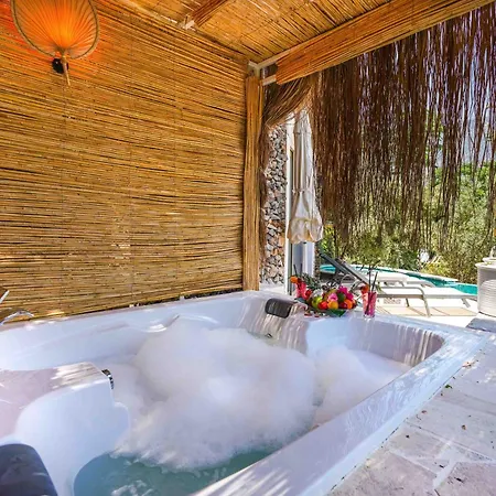 فندق مبيت وإفطار Likya Gardens