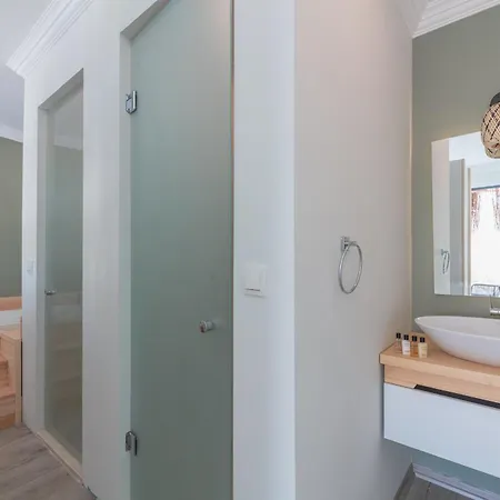 فندق مبيت وإفطار Likya Gardens 4*